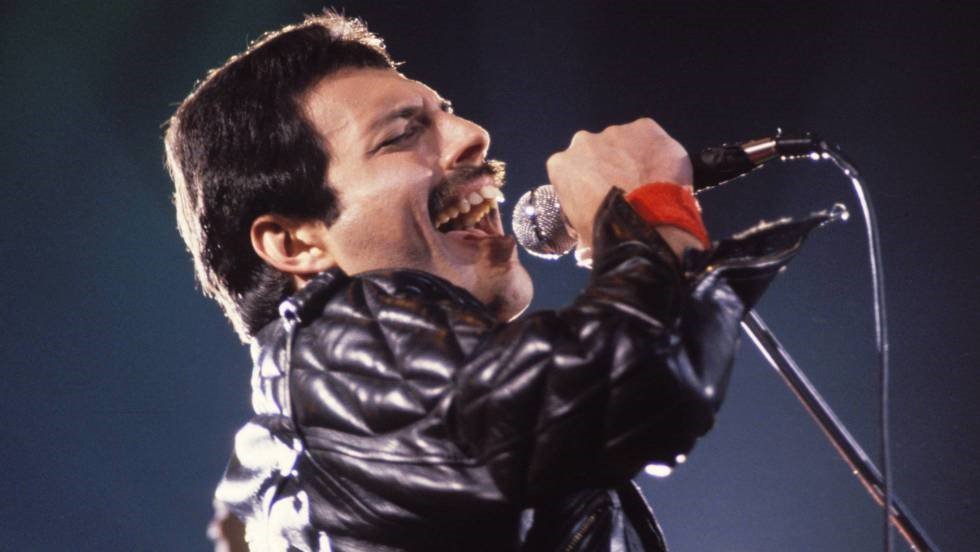 Freddie mercury teeth